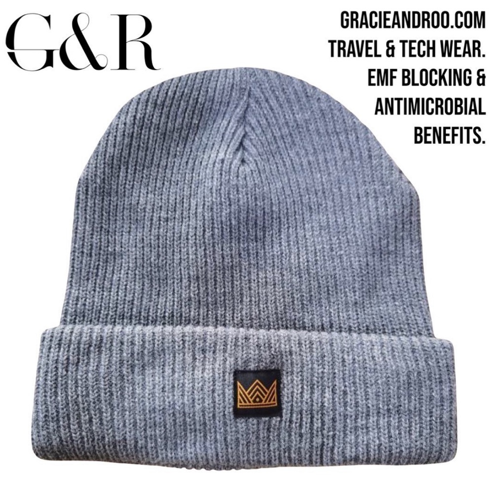 Gracie & Roo EMF Blocking Cuff Beanie, 💯 Silver lining.